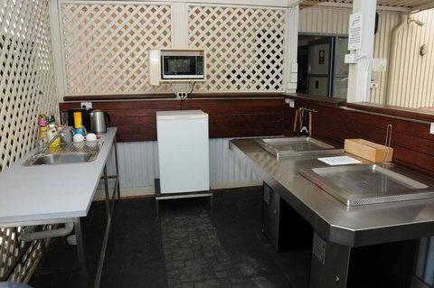 Absolute Beachfront With Million Dollar Views - Accommodation Brisbane 6