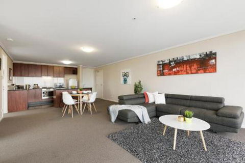 Complete Host Southpoint Apartments - Accommodation Brisbane 1