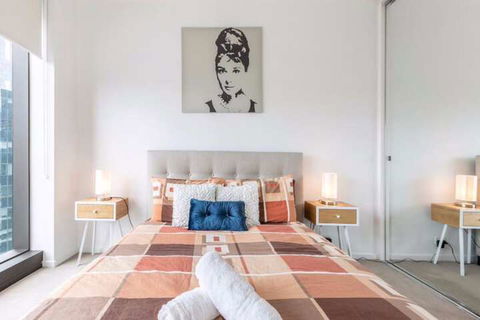 Prima Pearl Luxury 2-Bedroom Apartment - Accommodation Brisbane 2