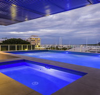 Privately Owned Hotel Room by Cairns Marina 222 - Accommodation Brisbane
