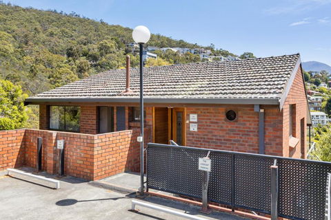 The Lookout - Accommodation Brisbane 4