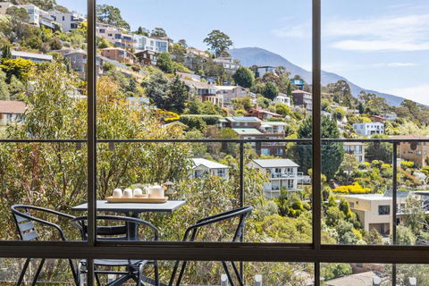 The Lookout - Accommodation Brisbane 1