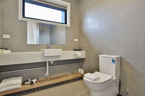Quality Apartments Dandenong - Accommodation Brisbane 0