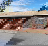 Ocean Beach Chalet 18 - Accommodation Brisbane