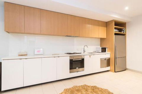 Melbourne City View Apartments - Accommodation Brisbane 0