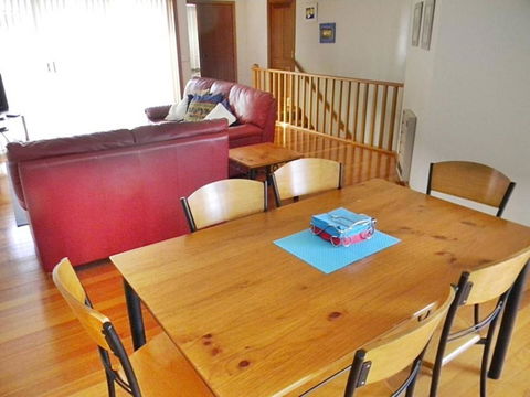 LAKESIDE2 - Accommodation Brisbane 3