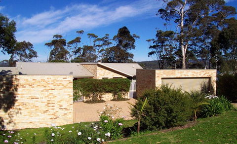 LAKESIDE2 - Accommodation Brisbane 1