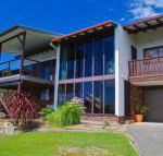Barrels Beach House 28 Dulconghi Street - Accommodation Brisbane