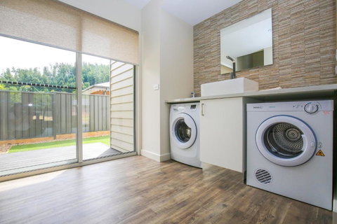 Amber Mist Villa Two - Accommodation Brisbane 2