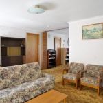 RETRO RETREAT INLET SIDE - Accommodation Brisbane 0