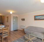Cascades 13 / 3 Kurrajong Street - Accommodation Brisbane