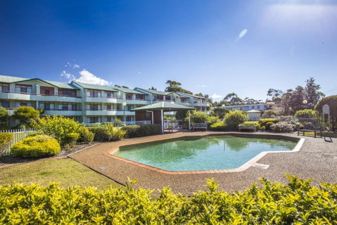 Fathoms 6 Mollymook - Accommodation Brisbane 2