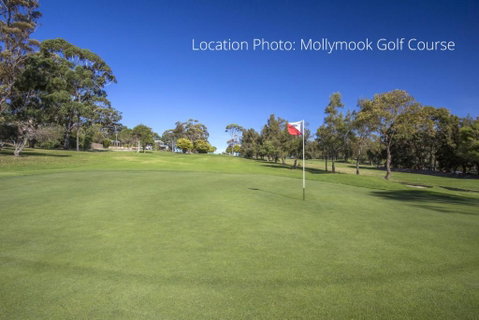 2 / 81 Clyde St. Villa De Golf At Mollymook - Accommodation Brisbane 5
