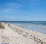 Beautiful Beachfront Apartment at Capel Sound - Accommodation Brisbane