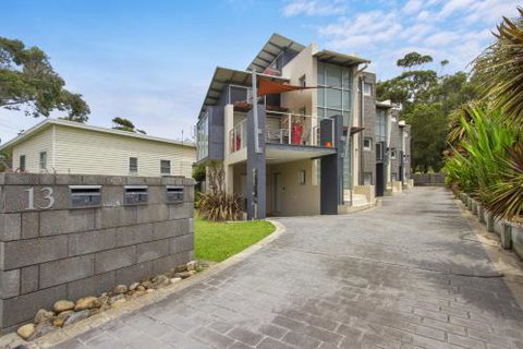 Mollymook Townhouse Shepherd Street 3 / 13 - Accommodation Brisbane 2