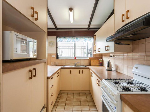 OCEAN SOUNDS Anglesea - Accommodation Brisbane 3