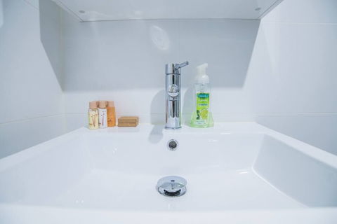 2bed2bath APT At Wolli Creek+p Close To Airport - Accommodation Brisbane 1