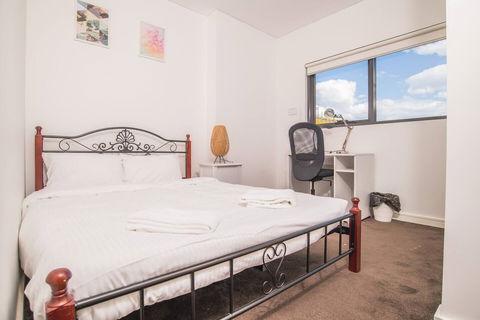 2bed2bath APT At Wolli Creek+p Close To Airport - Accommodation Brisbane 3
