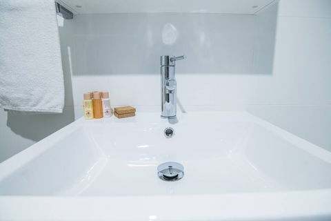 2bed2bath APT At Wolli Creek+p Close To Airport - Accommodation Brisbane 4