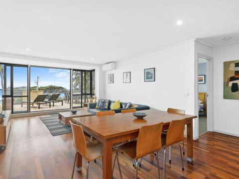 APARTMENT 10 PACIFIC APARTMENTS FREE WIFI! - Accommodation Brisbane 1