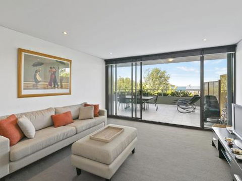 LORNE CHALET APARTMENT 36 Central Location - Accommodation Brisbane 0