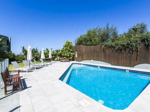 LORNE CHALET APARTMENT 36 Central Location - Accommodation Brisbane 1