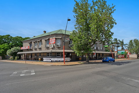 Imperial Hotel Singleton - Accommodation Brisbane 1