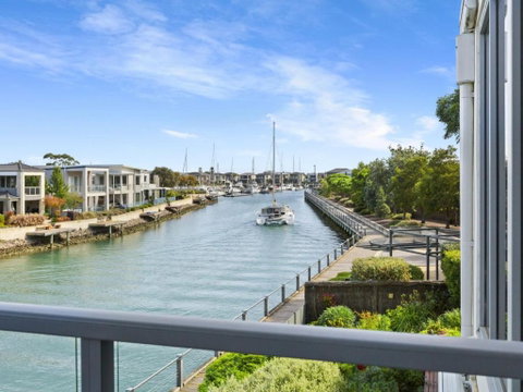 MARINA VIEW - Accommodation Brisbane 1