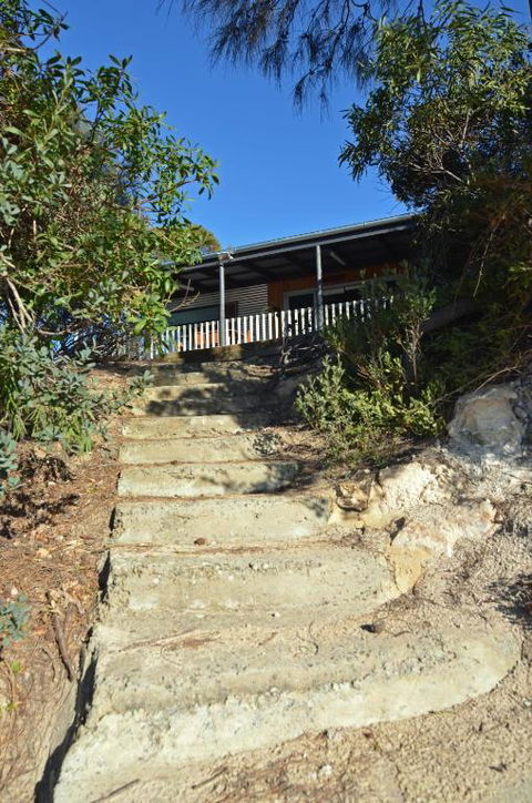 CDC 625 Beach House - Accommodation Brisbane 2