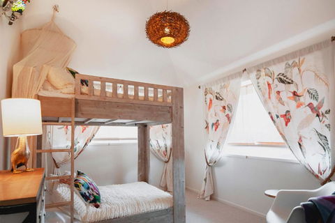 Barellen Beach House - Accommodation Brisbane 1