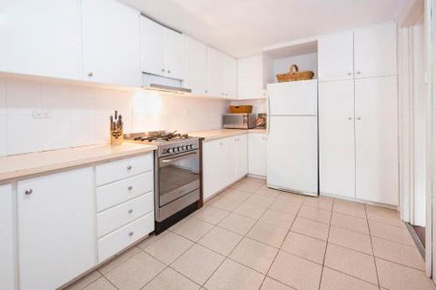 Swell Shack - Accommodation Brisbane 6