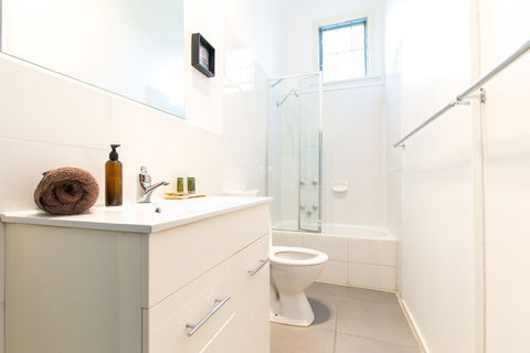 HUNTER In The Heart Of Collingwood Fitzroy - Accommodation Brisbane 4