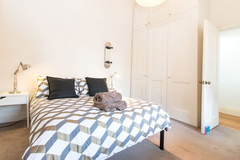 HUNTER In The Heart Of Collingwood Fitzroy - Accommodation Brisbane 3