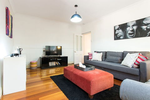 HUNTER In The Heart Of Collingwood Fitzroy - Accommodation Brisbane 5