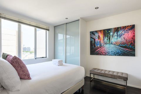 OLIVER Laneway Art Fed Square & Top Restaurants - Accommodation Brisbane 5