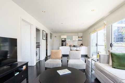 OLIVER Laneway Art Fed Square & Top Restaurants - Accommodation Brisbane 4
