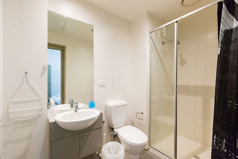 MEGAN, 2BDR Melbourne Apartment - Accommodation Brisbane 6