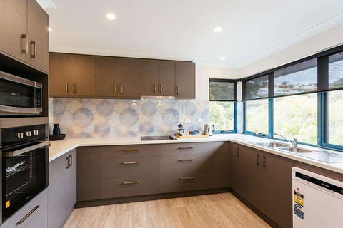 Dolphin Lodge - Accommodation Brisbane 6