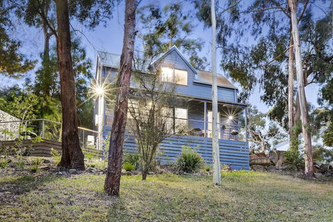 Briars Cottage - Daylesford - Accommodation Brisbane 1