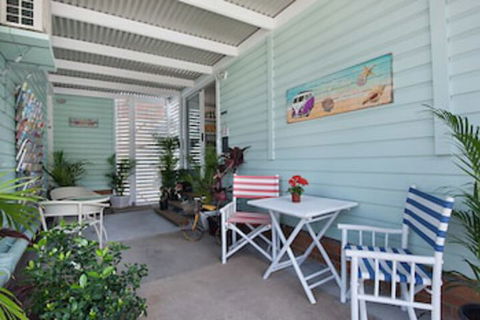 La Costa Motel - Accommodation Brisbane 0