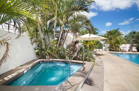 Ambience On Burleigh Beach - Accommodation Brisbane 3
