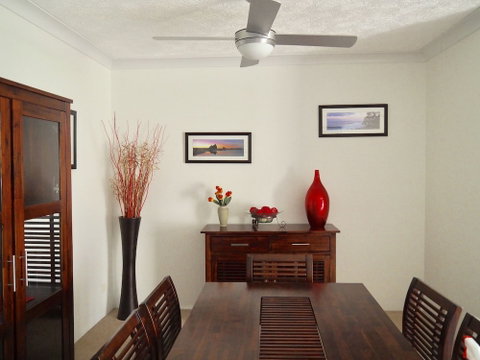 Oceanside Cove Holiday Apartments - Accommodation Brisbane 4