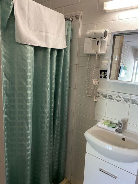 Millers Cottage Motel - Accommodation Brisbane 6