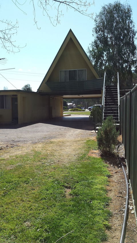 Millers Cottage Motel - Accommodation Brisbane 1