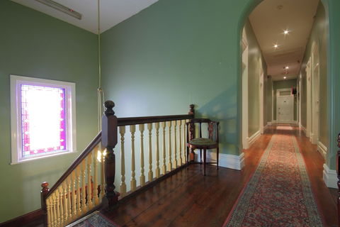 Anchorage Seafront Hotel - Accommodation Brisbane 2