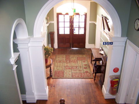 Anchorage Seafront Hotel - Accommodation Brisbane 1