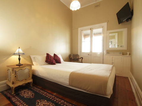 Anchorage Seafront Hotel - Accommodation Brisbane 5