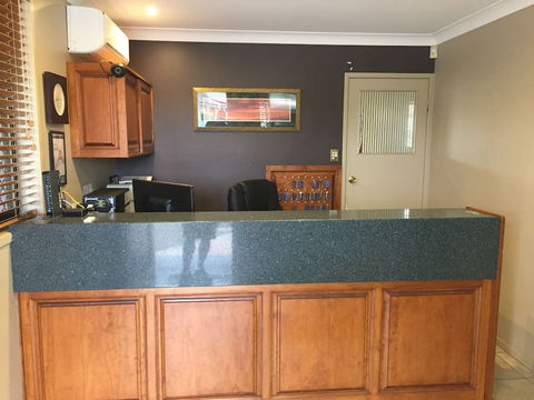 James Street Motor Inn - Accommodation Brisbane 4