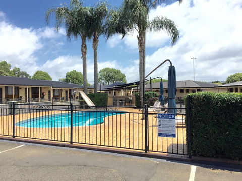 James Street Motor Inn - Accommodation Brisbane 2