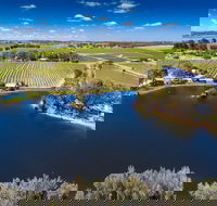 Stonewell Cottages  Vineyards - Accommodation Brisbane